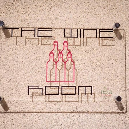 The Wine Room กัสเตลบูโอโน ภายนอก รูปภาพ